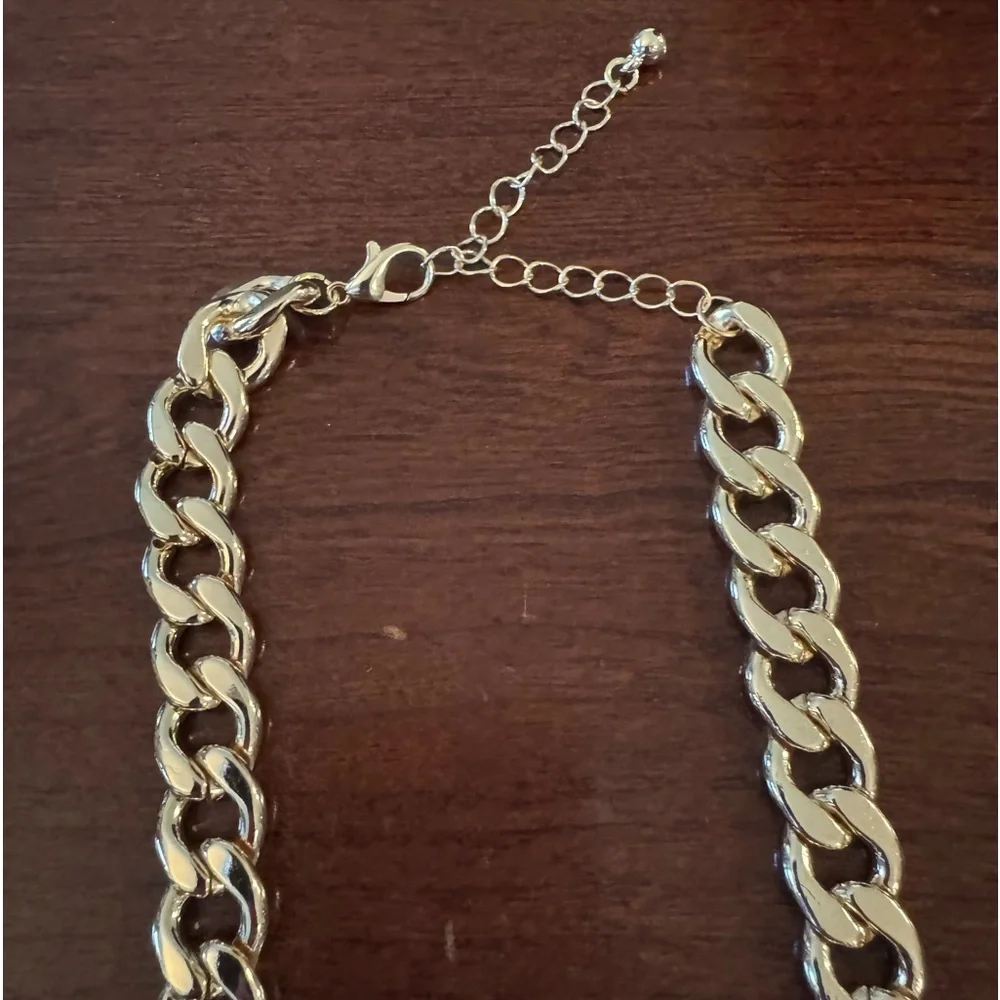 Simulated Diamond Inlaid Snake Head & Tail, Emerald Color eyes Goldtone Necklace - Picture 7 of 9